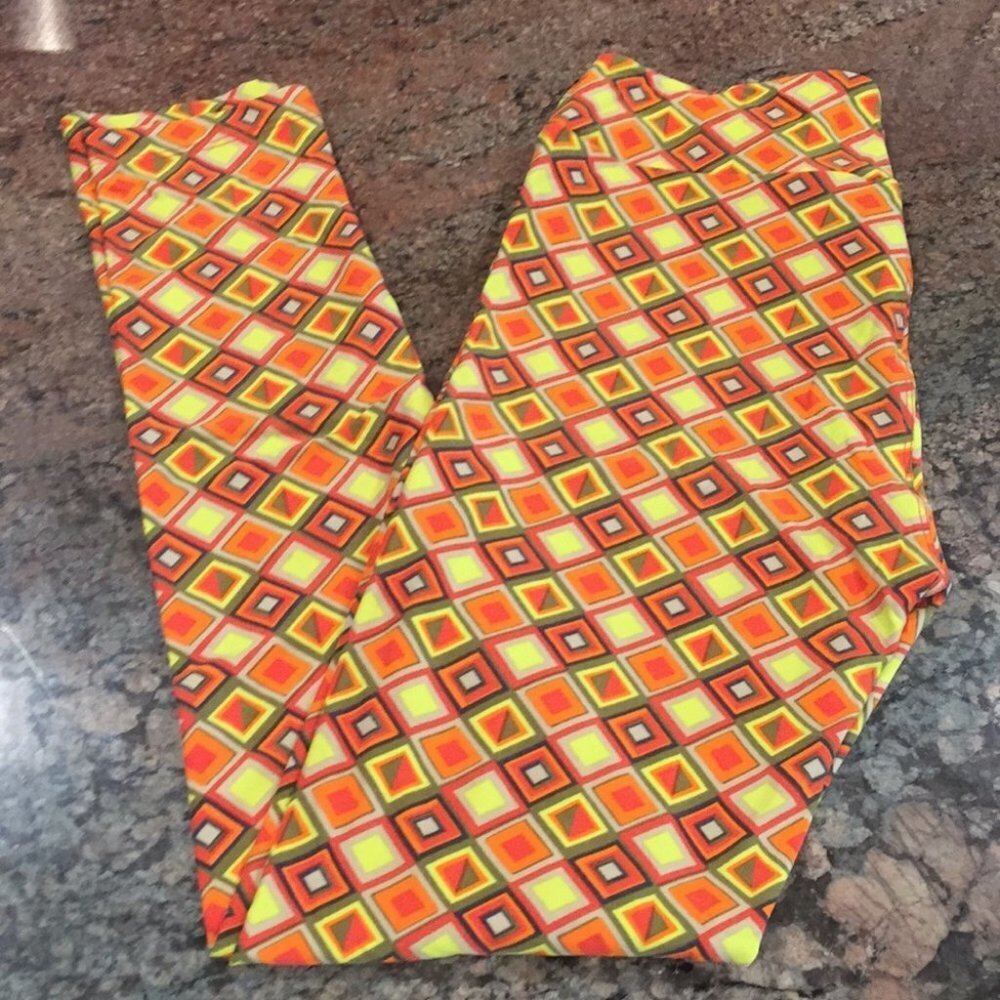 OS‎ NWOT LuLaRoe Leggings DD11 4436